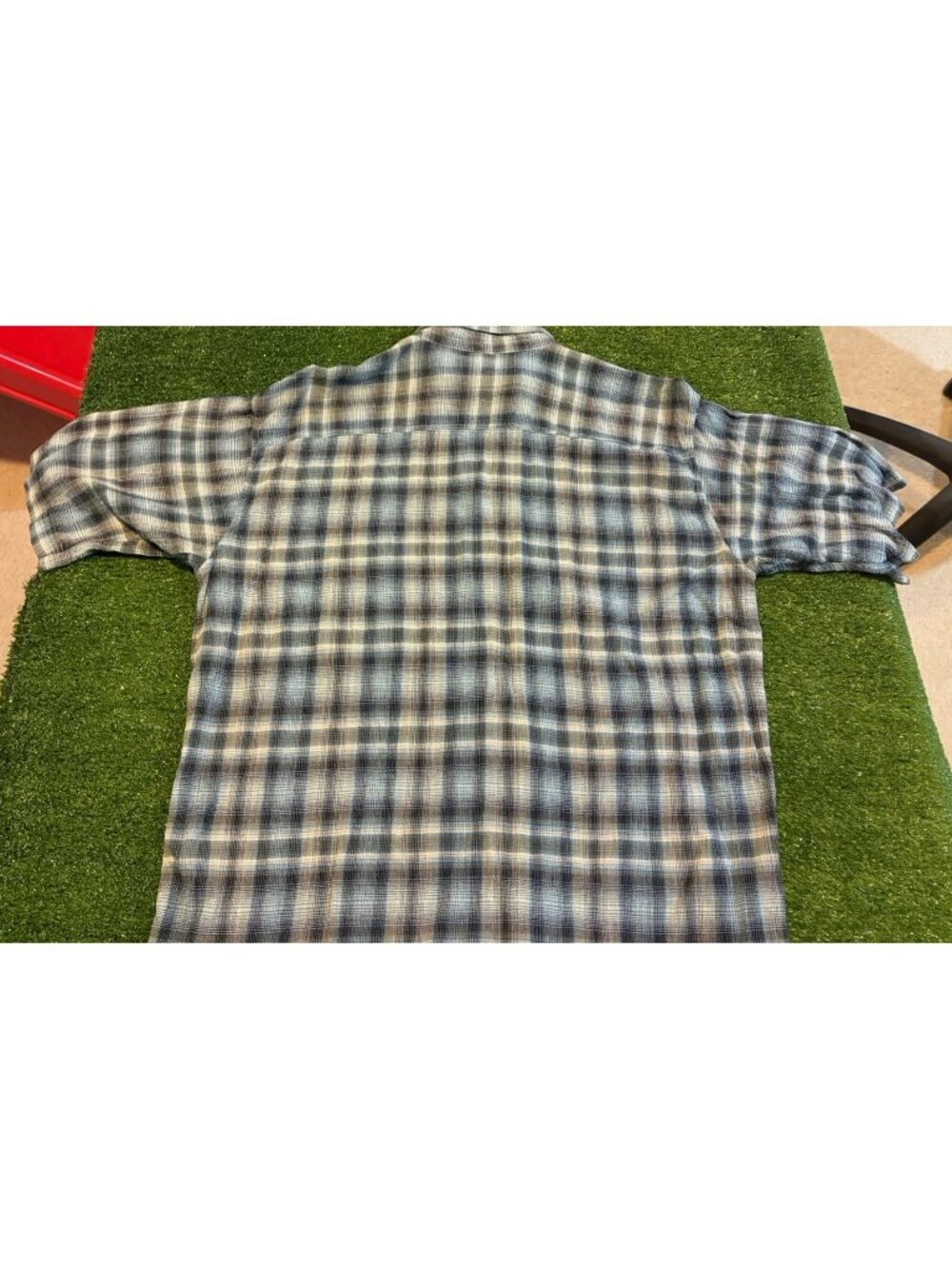 Patagonia shirt mens XL blue gray short sleeve plaid hiking outdoor pocktets - Picture 11 of 14